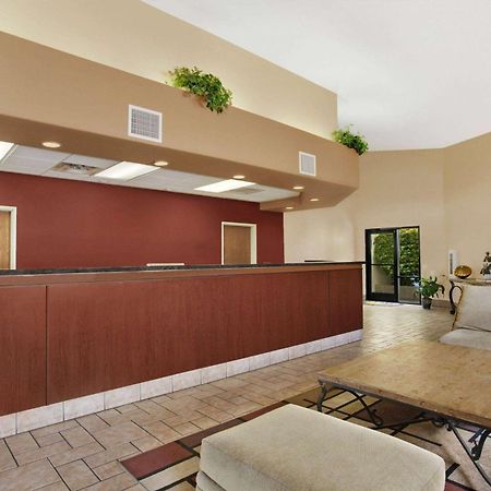 Days Inn By Wyndham גלוב מראה חיצוני תמונה