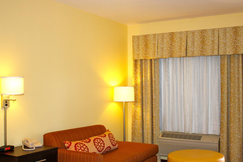 Days Inn By Wyndham גלוב מראה חיצוני תמונה